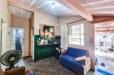 Casa à venda, 2 quartos, 1 vaga, serra verde - divinópolis/mg