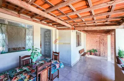 Casa à venda, 3 quartos, 3 vagas, maria helena - divinópolis/mg