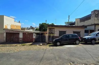 Terreno à venda no Centro, Divinópolis 