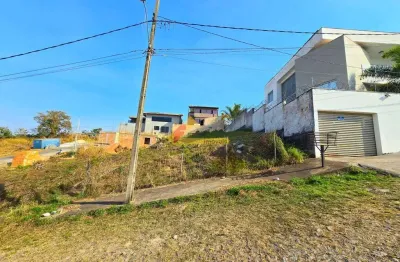 Terreno à venda no Oliveiras, Divinópolis 