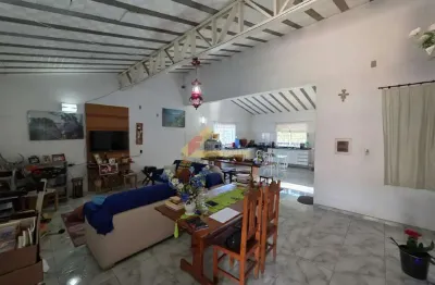 Chácara à venda, 2 quartos, 2 suítes, 2 vagas, comunidade do choro - divinópolis/mg