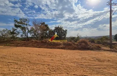 Terreno à venda no Santo André, Divinópolis 