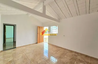 Casa à venda, 1 quarto, 2 vagas, Das Oliveiras - Divinópolis/MG