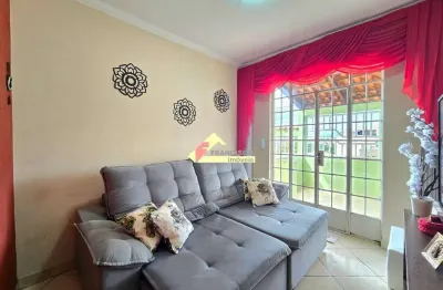 Casa à venda, 5 quartos, 1 suíte, 2 vagas, Vila Romana - Divinópolis/MG