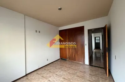 Apartamento com 3 quartos para alugar no Centro, Divinópolis 