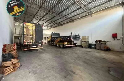 Barracão / Galpão / Depósito para alugar no Belvedere, Divinópolis 