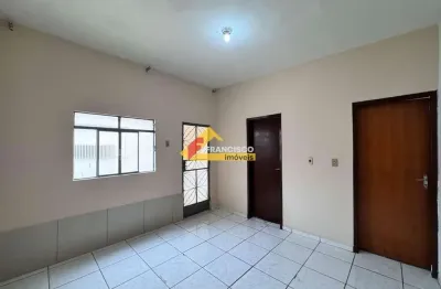 Casa para aluguel, 3 quartos, 1 vaga, Planalto - Divinópolis/MG