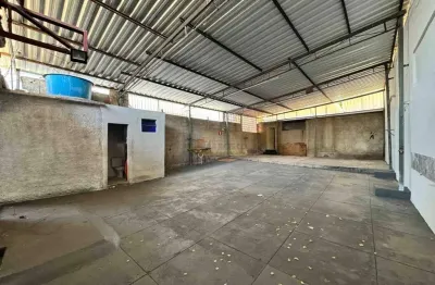 Barracão / Galpão / Depósito para alugar no Catalão, Divinópolis 
