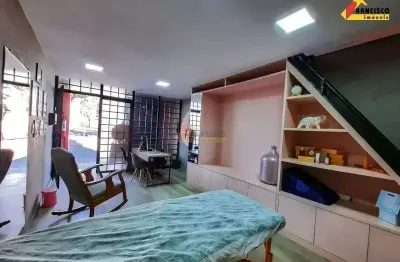 Ponto comercial para alugar no Interlagos, Divinópolis 
