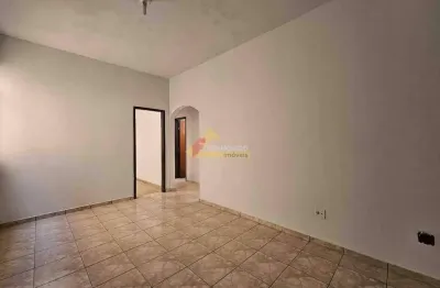 Casa com 2 quartos para alugar no Ipiranga, Divinópolis 