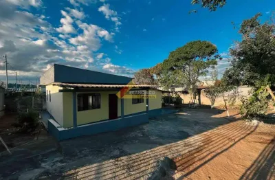 Casa com 2 quartos para alugar no São Judas Tadeu, Divinópolis 