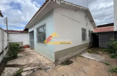 Casa comercial para alugar no Sidil, Divinópolis 