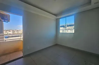 Casa para aluguel, 3 quartos, 1 vaga, Paraíso - Divinópolis/MG