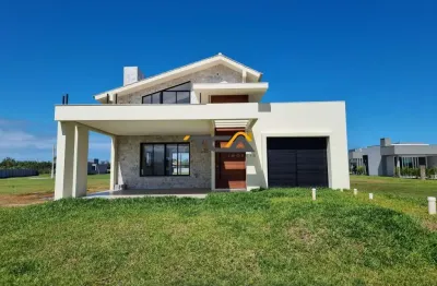 Casa em condomínio fechado com 3 quartos à venda na Rod. Pref. João Luiz Da Silva, 1181, Centro, Passo de Torres