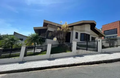 Casa para Venda em Brusque, SOUZA CRUZ, 3 dormitórios, 1 suíte, 2 banheiros, 2 vagas
