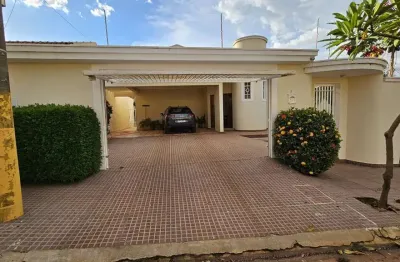 Casa térrea com 4 dormitórios, 242m² à venda por r$ 840.000,00 - city ribeirão, ribeirão preto/sp