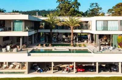 Residencial tamboré 2 - casa decorada e mobiliada, com 6 suítes, 3.323m² à venda por r$ 120.000.000,00 - tamboré 2, alphaville - são paulo/sp