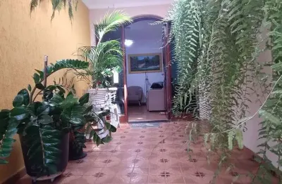 Casa térrea com 3 dormitórios e 3 vagas cobertas - vila ema