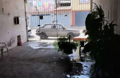 Casa com 2 quartos à venda na Rua Fava de Lobo, Jardim Guairaca, São Paulo