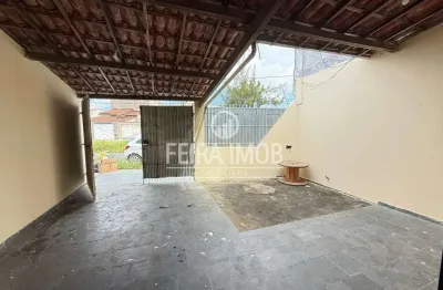 Casa com 2 quartos para alugar na Avenida Francisco Fraga Maia, Cidade Nova, Feira de Santana