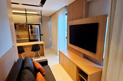 Studio sofisticado a poucos passos da praia – 32m² decorado na barra