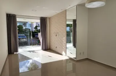 Térreo com jardim e área privativa em buraquinho – 3 quartos, suíte com closet e 2 vagas!