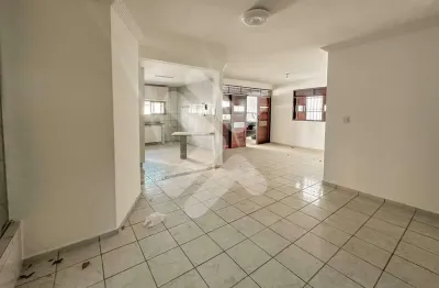 Casa em condomínio fechado com 3 quartos à venda na Rua Florença, 2521, Ponta Negra, Natal