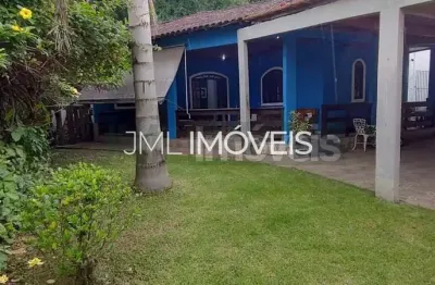 Casa com 4 quartos à venda na Alameda Urupês, 27, Jardim Primavera, Duque de Caxias