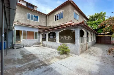Casa com 5 quartos à venda na Rua Primeiro de Maio, 13, Vila Santa Alice, Duque de Caxias