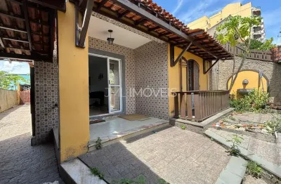 Casa com 3 quartos à venda na Rua Tarce Menezes De Freitas Lima, 89, Parque Paulicéia, Duque de Caxias