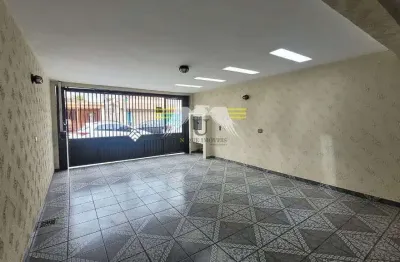 Casa térrea no tatuapé, excelente localização a 350 metros do metrô!!!