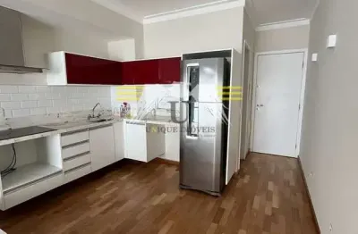 Lindo studio semimobiliado com 1 vaga de garagem para alugar em condomínio clube a 900 metros da es