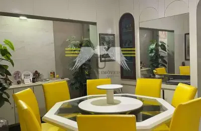Seu lar completo: sobrado encantador de 383m², com quatro residências, ideal para família morar - v