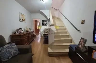 Sobrado à venda no tatuapé, com excelente localização,  a 600 metros da estação do metro!!!