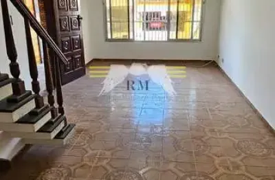 ** Á VENDA SOBRADO 181m² ÁREA CONTRUIDA POSSUI 3 DORMITÓRIOS E 6 VAGAS DE GARAGEM - Informações Co