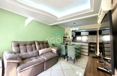 Sobrado em condomínio mobiliado, com 3(três) dormitórios e 2 (duas) vagas de garagem