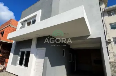 Sobrado de 121 m² com 3 (três) dormitórios sendo 1 (uma) suíte no bairro nossa senhora das graças