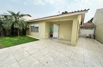 Excelente casa térrea com 4 dormitórios e 1 suíte, localizado no bairro igara.