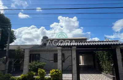 Sobrado de 236m² com 6 (seis) dormitórios, localizado no bairro estância velha.