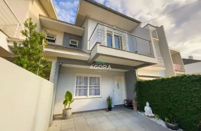 Sobrado de 136m² com 2 (dois) dormitórios, localizado no bairro igara em canoas.