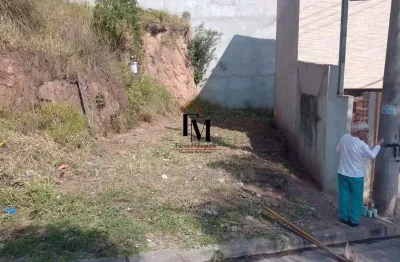 Terreno à venda no Condomínio Maracanã, Santo André 