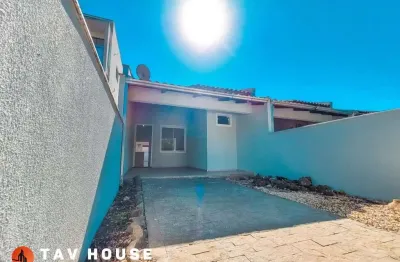 Casa à venda em balneário piçarras com 02 quartos sendo 01 suíte - 700m da praia