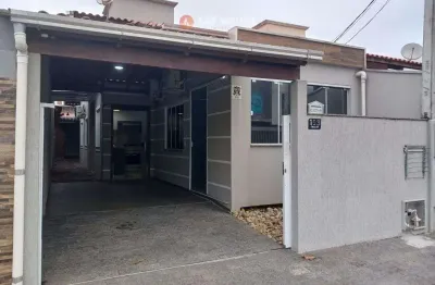 Casa venda 4quartos, 1 suíte, 2 banheiros, área de festas, centro penha
