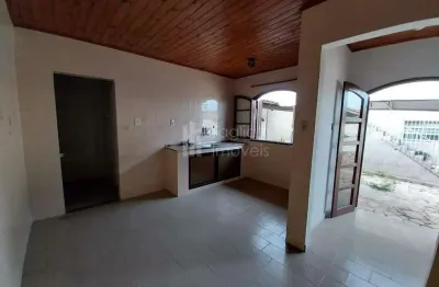 Casa à venda no bairro praça da bandeira em araruama/rj