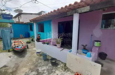 Casa com 2 quartos à venda na Rua Jussara, 255, Coqueiral, Araruama