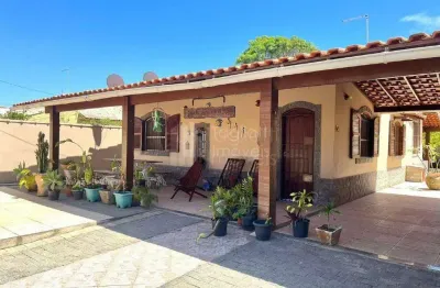 Casa com 3 quartos à venda na Rua Das Avencas, 67, Praia Seca, Araruama