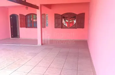 Casa com 2 quartos à venda na Rua Jorge Jardim, 159, Viaduto, Araruama