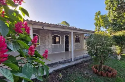 Casa com 3 quartos à venda na Praça da Bandeira, Araruama 