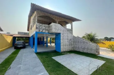 Casa à venda com 03 quartos no balneário em praia seca