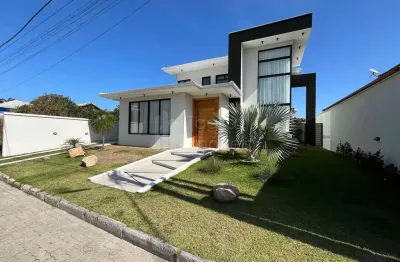 Casa de alto padrão à venda com 4 suítes, caravelas, armação dos búzios/rj